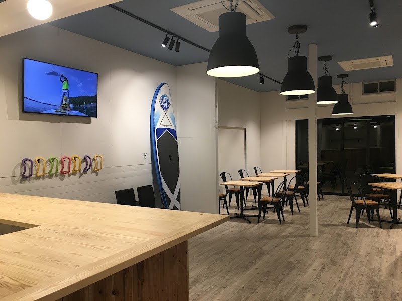 クラブサリーズ Sports&Cafe