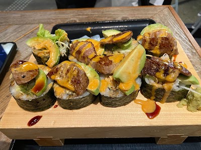 HOKKAIDO WAGYU SUSHI ROLL