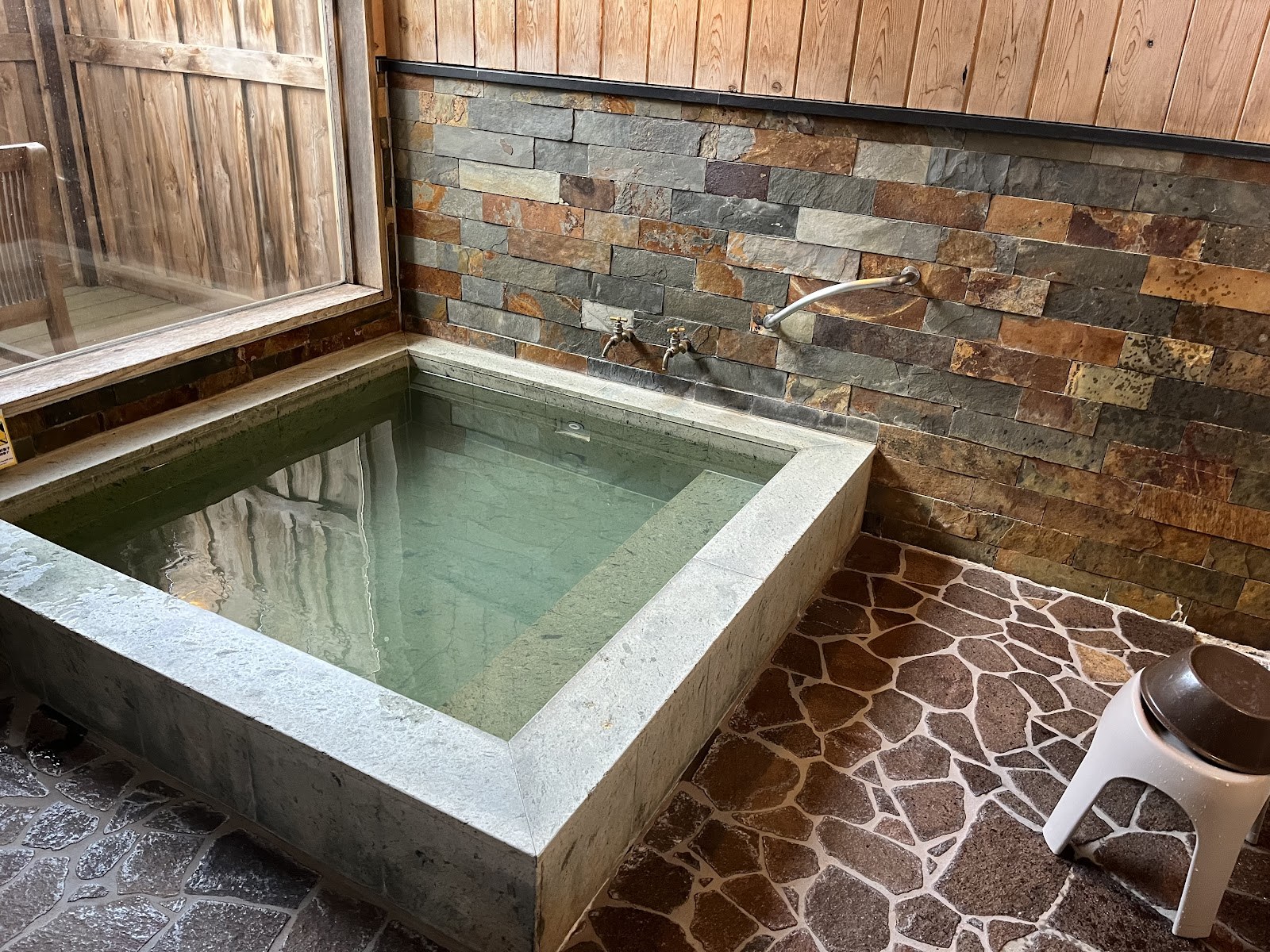 Akarinoyado Villa Revage