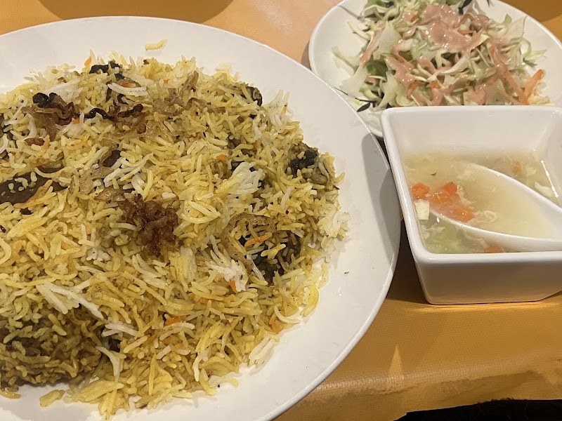 Madina Halal Restaurant & Halal Foods (Anjo 安城支店)