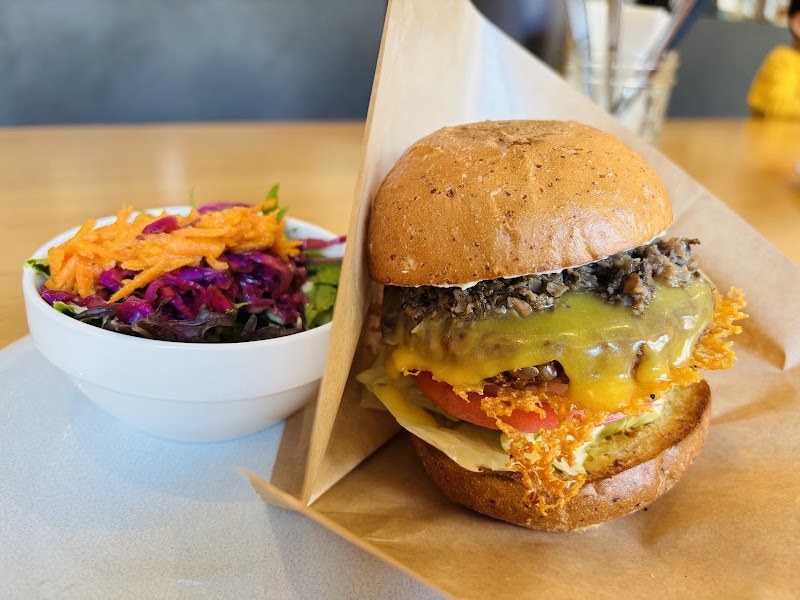 Plant-based cafe NICE