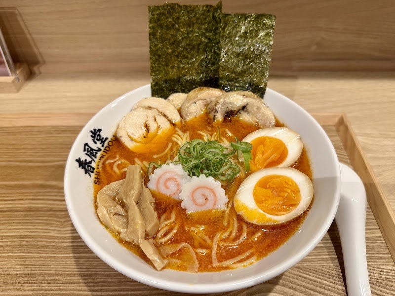 HALAL WAGYU RAMEN & BEEF CUTLET SHUNPUDOU 春風堂