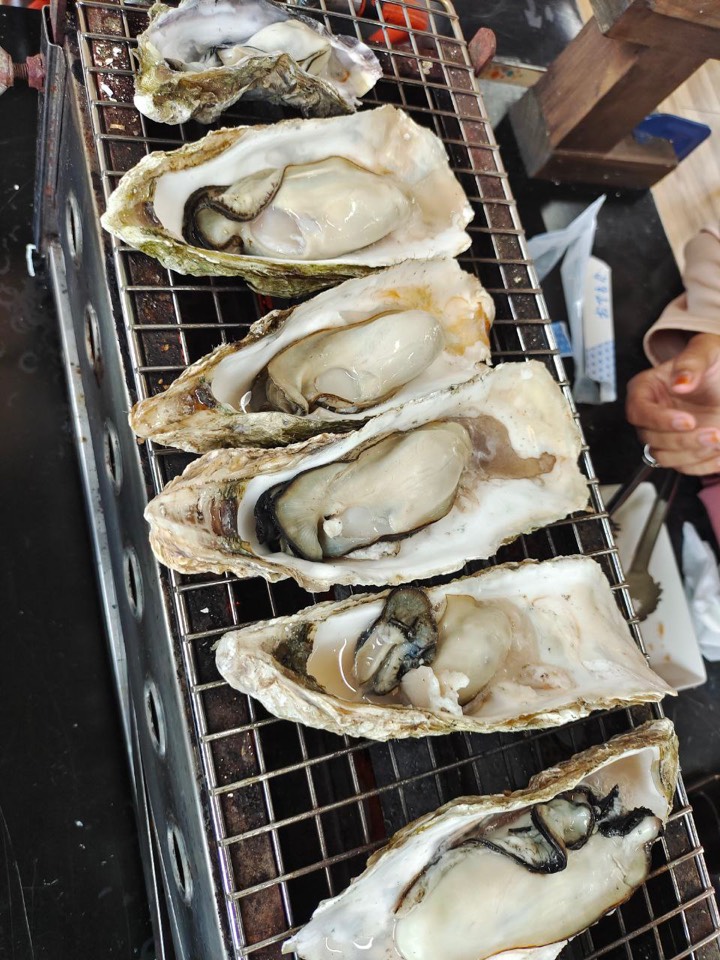 Oyster Hut Matsu